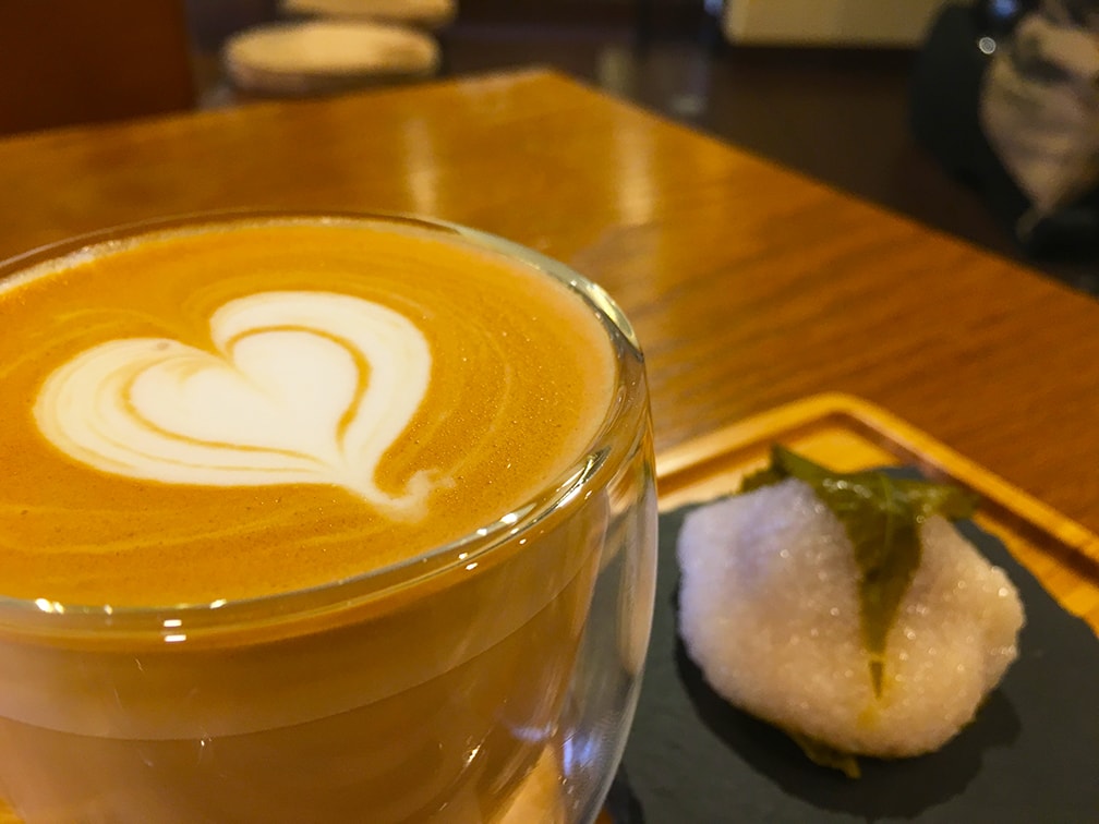 CLAXON Coffee Roasters 札幌カフェ 福住