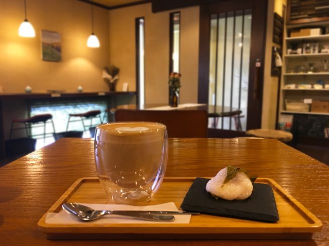 CLAXON Coffee Roasters 札幌カフェ 福住