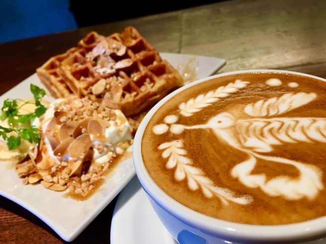 Standard Coffee Lab 札幌カフェ ラテアート 藤野