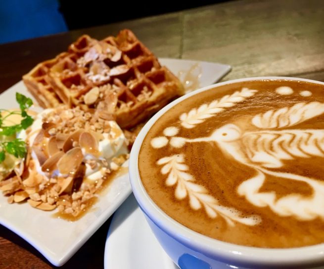 Standard Coffee Lab 札幌カフェ ラテアート 藤野